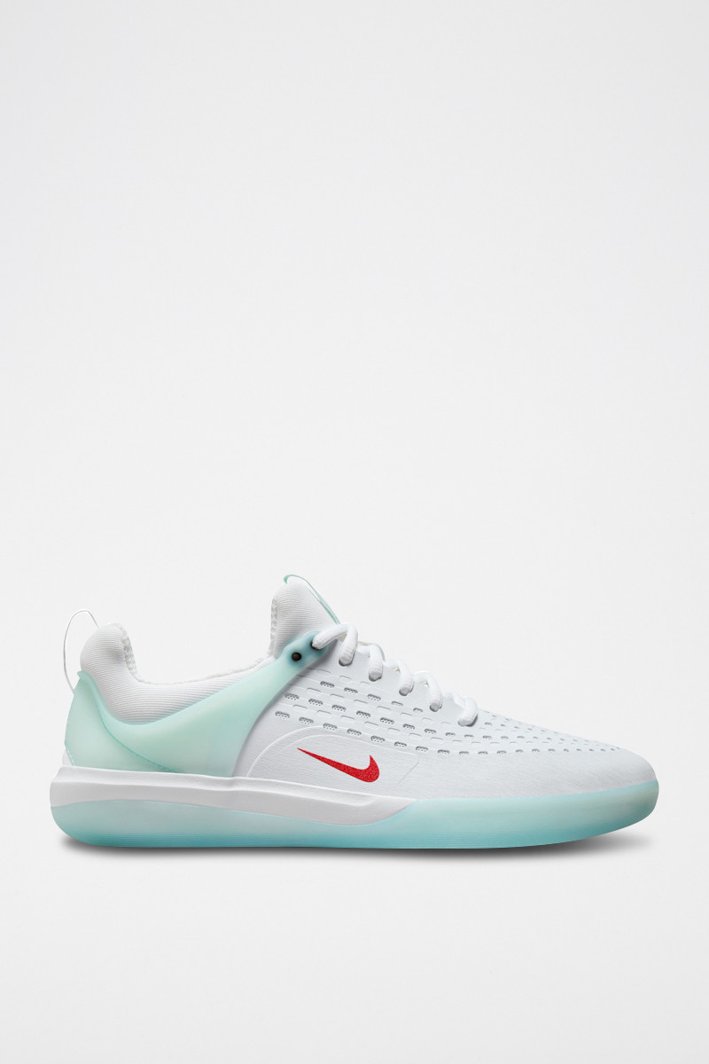 Nike SB Zoom Nyjah 3 - Blanc - 02 - 33587188