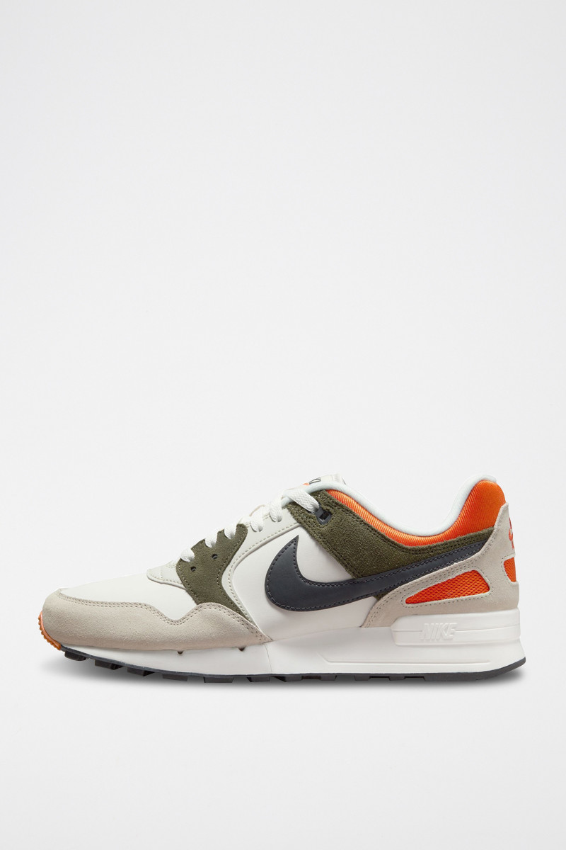 Nike Air Pegasus  89 - Blanc et gris clair - 02 - 33587237