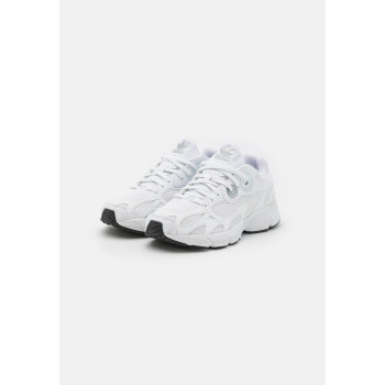 adidas Originals Baskets basses ASTIR - 01 - AD111A2AS|A11