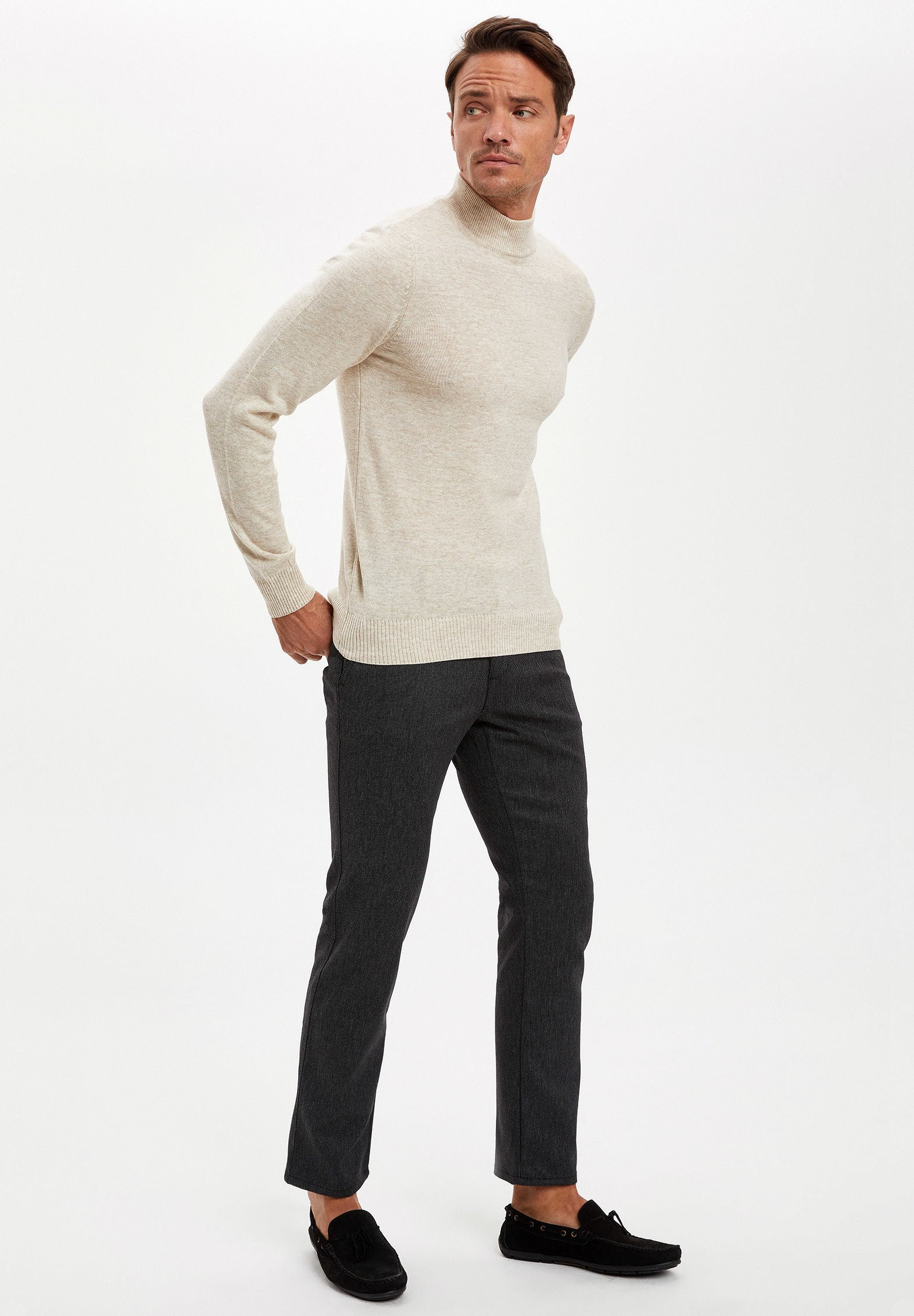 DeFacto Pullover SLIM FIT - 01 - DEZ22Q01V|A11