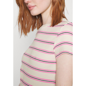 Monki T-shirt basique  - 01 - MOQ21D0C3|J11