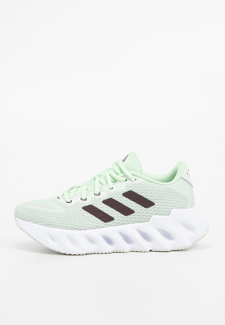 adidas Performance Chaussures de running sur route SWITCH RUN - 01 - ZZO2KY701|M00