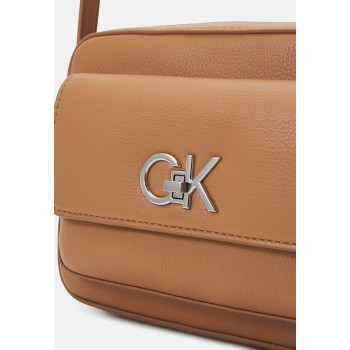 Calvin Klein Sac bandoulière RE-LOCK CAMERA BAG FLAP - 01 - 6CA51H1B2|B11