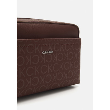 Calvin Klein Sac bandoulière CAMERA BAG_MONO - 01 - 6CA51H1AQ|O11