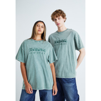 BDG Urban Outfitters T-shirt imprimé OVERSIZED LOGO ACID TEE UNISEX - 01 - QX7210089|M11