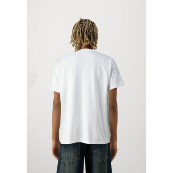 BDG Urban Outfitters T-shirt imprimé MUSEUM OF YOUTH SHOP TEE UNISEX - 01 - QX7210099|A11