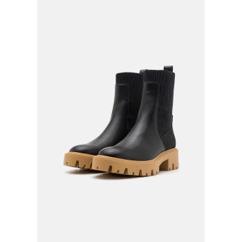 ONLY SHOES Bottines à plateau ONLBETTY CHELSEA BOOT - 01 - OS411N0A3|Q11