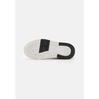 Tommy Jeans Baskets basses THE BROOKLYN - 01 - TOB11A0HG|Q11