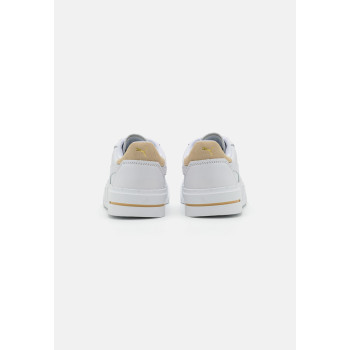 Puma Baskets basses CALI COURT MATCH - 01 - PU111A138|A12