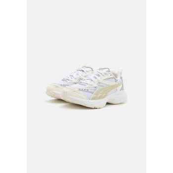 Puma Baskets basses MORPHIC METALLIC - 01 - PU111A14Q|A12