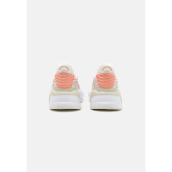 Puma Baskets basses RS-X SOFT - 01 - PU111A14T|A12