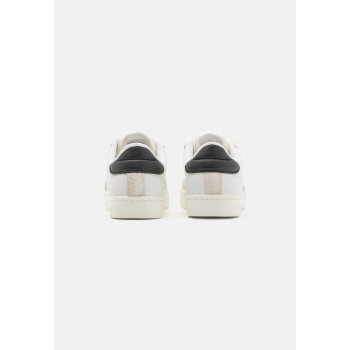 Calvin Klein Jeans Baskets basses CLASSIC CUPSOLE - 01 - C1811A0IU|A11