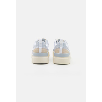 Lacoste Baskets basses  - 01 - LA211A0Q1|A11