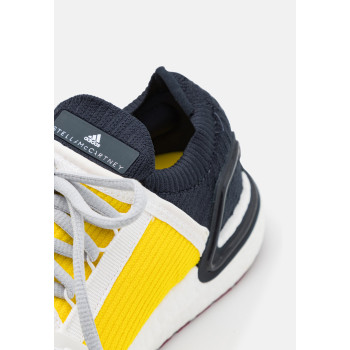 adidas by Stella McCartney Chaussures de running sur route ULTRABOOST 20 - 01 - AD741A05S|T11