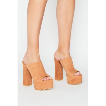 Mules à talons en cuir de chèvre nubuck Skyhi - Camel - 02 - 33856241