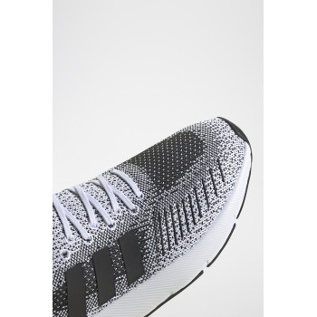 Sneakers Swift Run 22 - Blanc et noir - 02 - 34116006