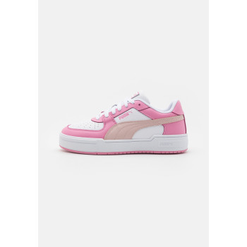 Puma Baskets basses CA PRO CLASSIC UNISEX - 01 - PU115O0DA|A42