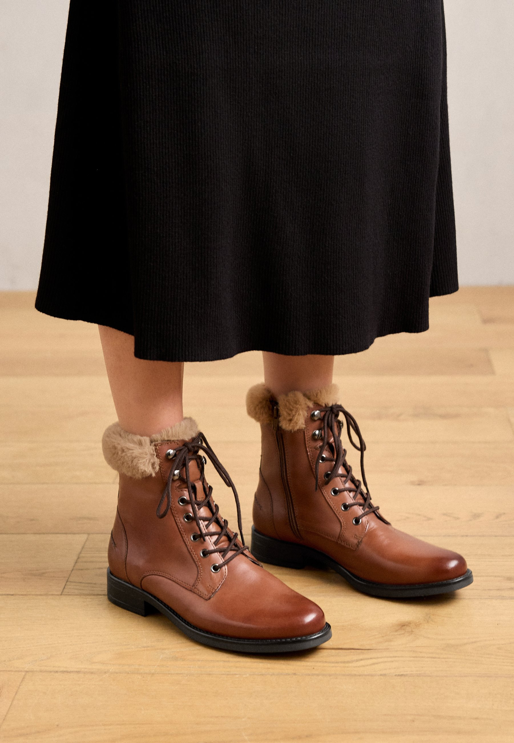 Anna Field Bottines à lacets LEATHER - 01 - AN611X080|O11