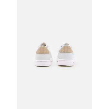 Lacoste Baskets basses CARNABY SET 224 - 01 - LA211A0V0|A11