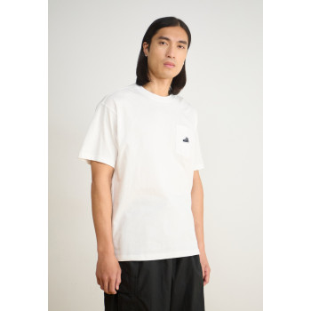 Nike Sportswear T-shirt imprimé TEE PATCH UPTEMPO - 01 - NI122O13T|A11