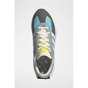 Sneakers en cuir Retropy E5 - Turquoise - 02 - 34329615