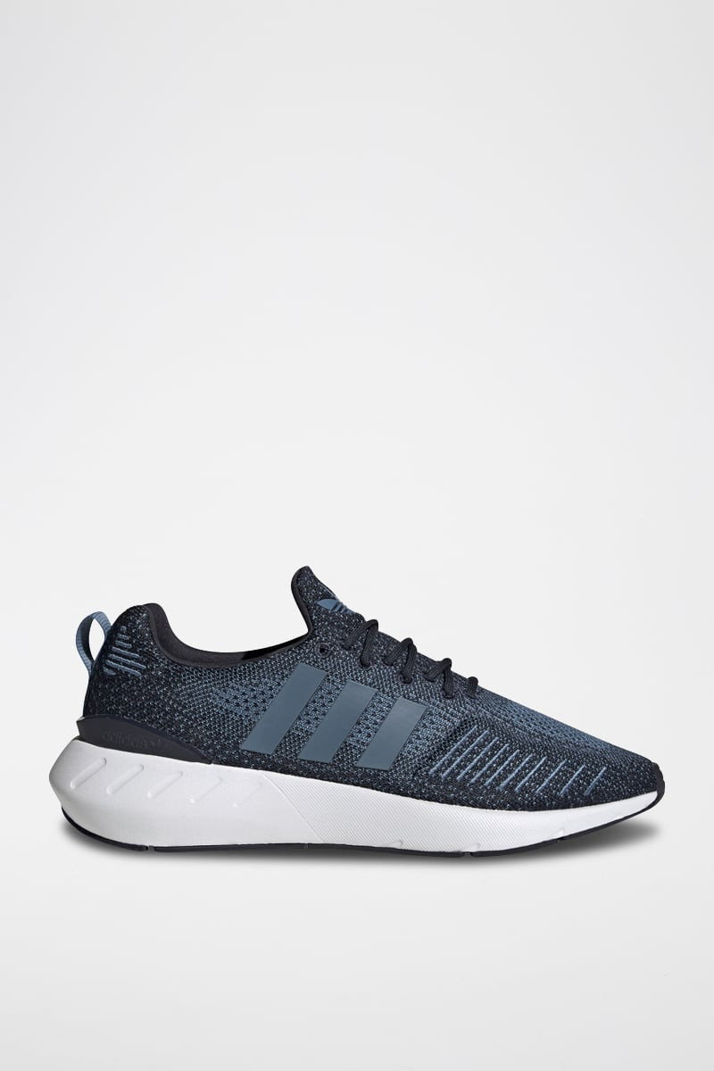 Sneakers Swift Run 22 - Noir et bleu clair - 02 - 34329535