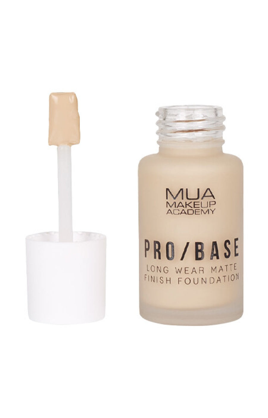 Makeup Academy Fond de teint mat longue tenue   undefined 130 Peaux claires