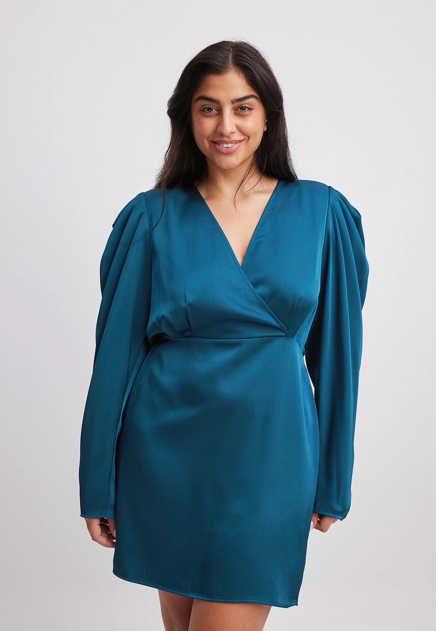 NA-KD MIT GERAFFTEN SCHULTERN Robe de jour bleu 36 undefined