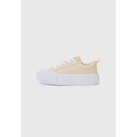 Converse CHUCK TAYLOR CRUISE UNISEX Baskets basses sable 35.5 undefined