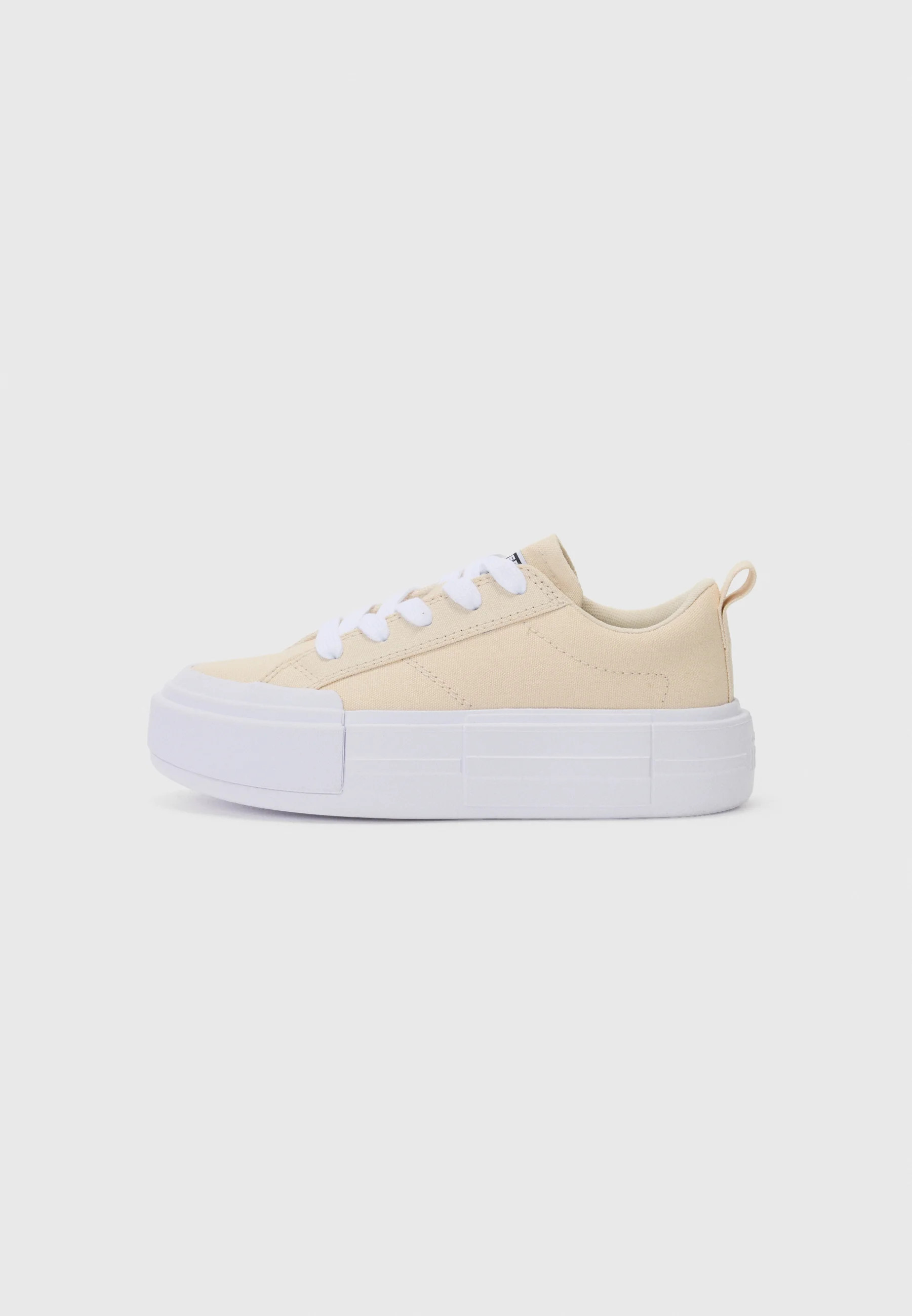 Converse CHUCK TAYLOR CRUISE UNISEX Baskets basses sable 35.5 undefined