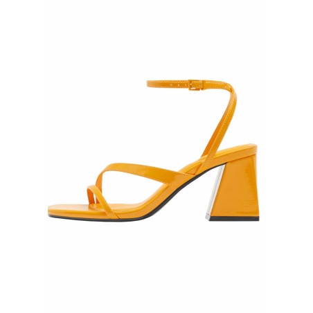 Bershka STRAPPY Sandales moutarde 35 undefined