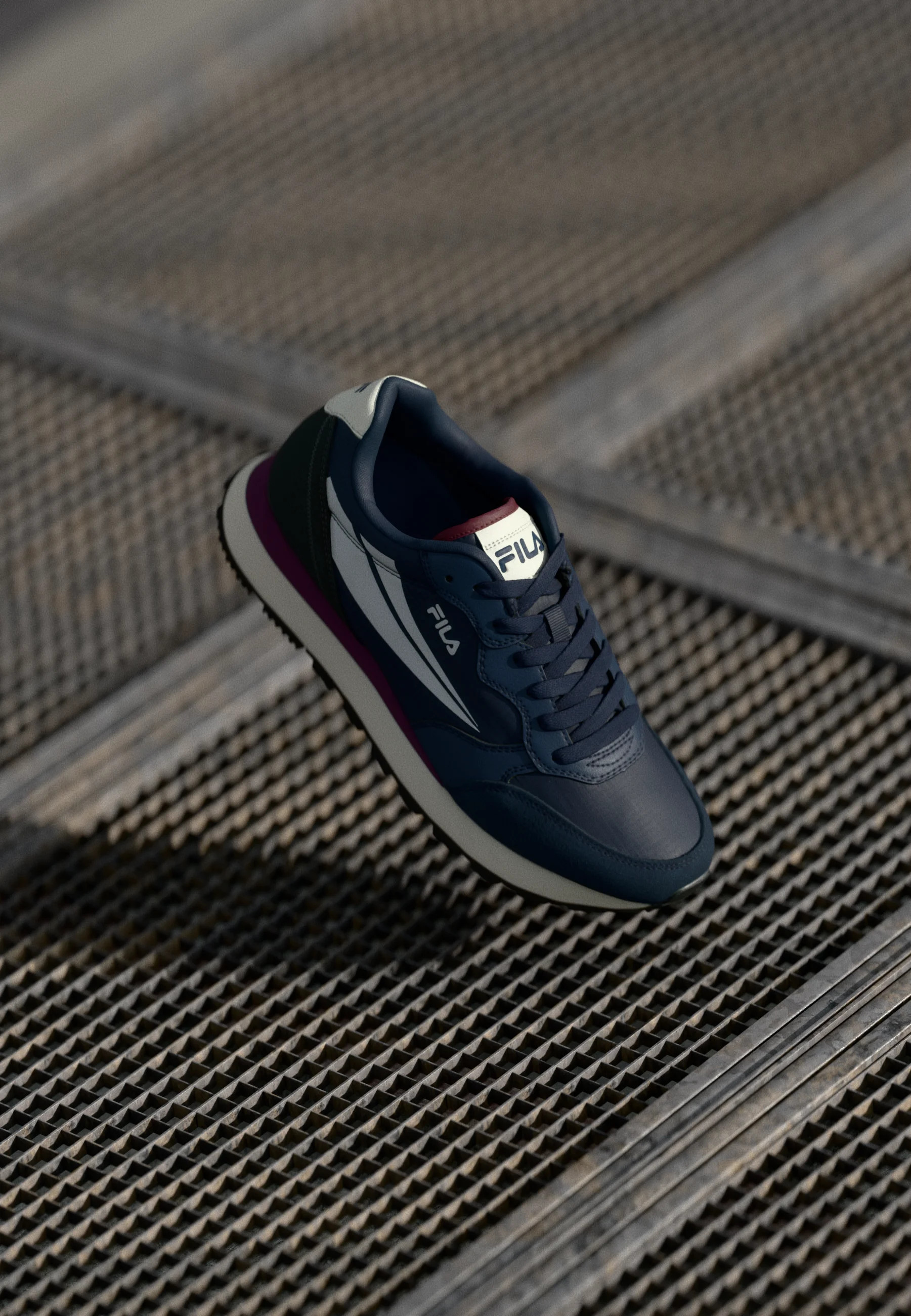 Fila HYPERT Baskets basses bleu marine 42 undefined