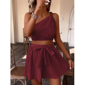 SHEIN VCAY Ensemble décontracté de deux pièces pour femmes en été, couleur unie, haut coupé manches sans épaules, épaule unique et short à jambe large - 33317879