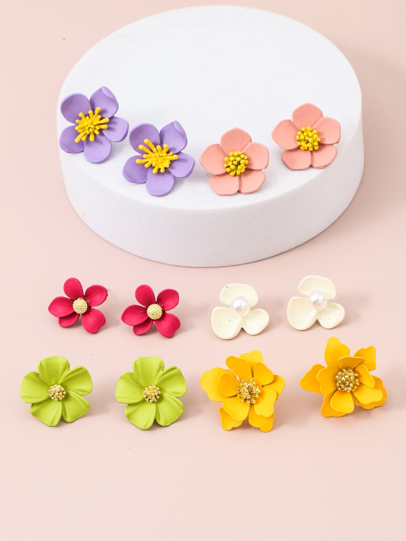 6 Paires De Boucles D'oreilles À Tige En Forme De Fleur Avec Fausses Perles - 11149780