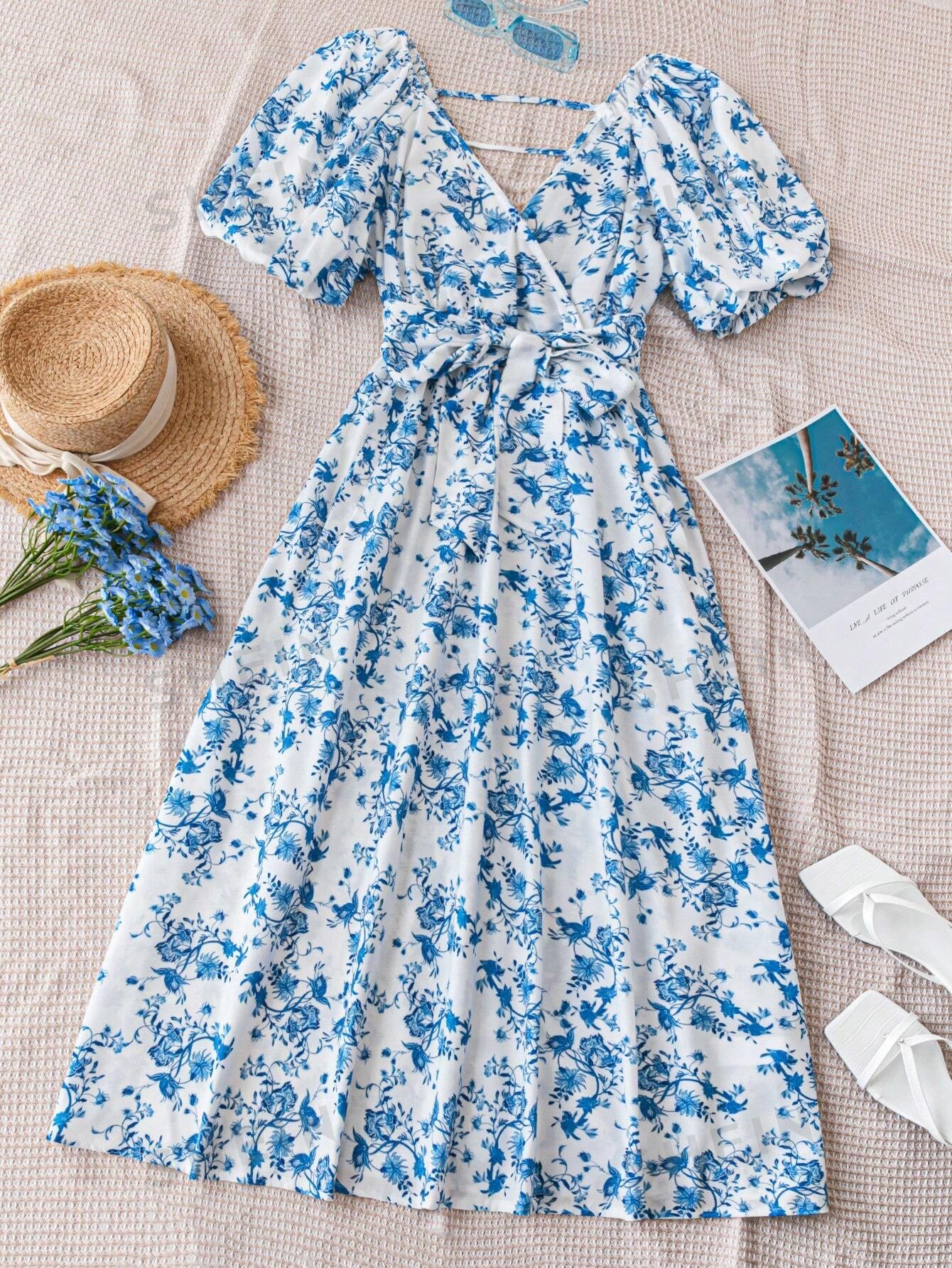 SHEIN WYWH Robe imprimée bleue et blanche pour femmes avec col en V, manches bouffantes et taille cintrée, idéale pour les vacances - 34252451