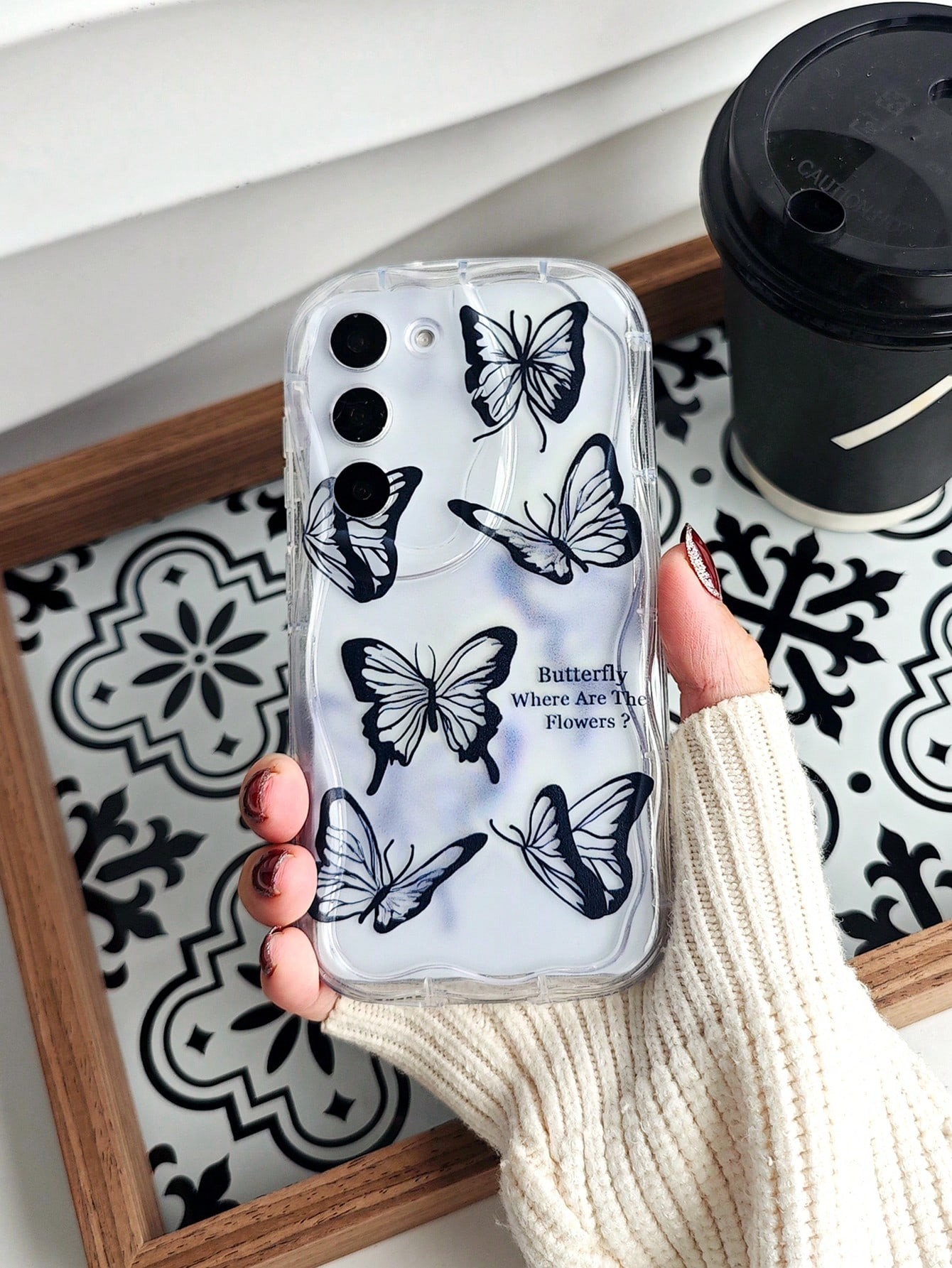 1 Pièce Étui De Téléphone Semi-transparent Créatif À Motif De Papillon Noir Avec Peinture Animée Pour Femme, Compatible Avec Samsung - 29192635