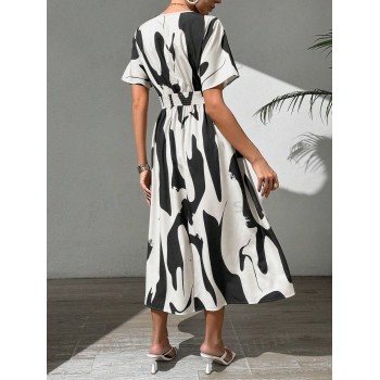 SHEIN Privé Robe Mi-longue Imprimée À Manches Courtes En A À Col En V - 31804994