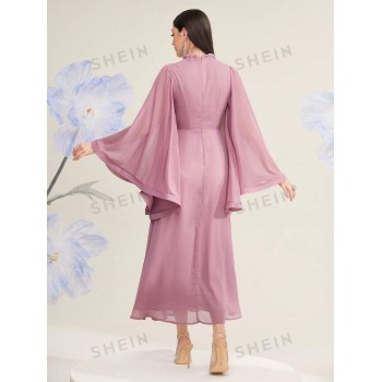 SHEIN Modely Robe Arabe À Col Montant Et Manches Évasées Pour Femmes - 27233450