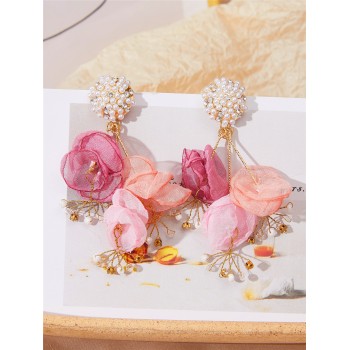 1 Paire De Boucles D'oreilles Tendance Pour Femmes Style Vacances, Tissu Ondulé Fait Main Et Décor De Fausse Perle En Forme De Fleur, Convient Pour Un Usage Quotidien Et Les Vacances - 4087201