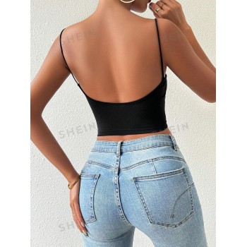 SHEIN Essnce Camisole d'été pour dames décontractée noire sans dos, slim-fit, courte, moulante, avec coussin de poitrine respirable, camisole de base d'été pour femmes, haut de camisole sans soutien-gorge - 33416759