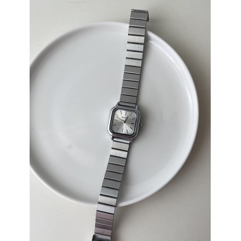 Montre À Quartz Simple & À La Mode Avec Universel Bande , Adapté Pour Étudiants - 22531043