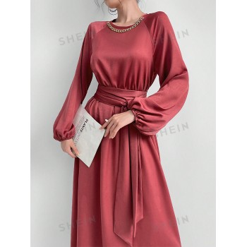 SHEIN Modely Robe élégante à encolure ronde, manches lanternes simples et ceinture - 32579902