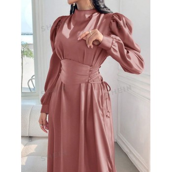 SHEIN Modely Robe à manches longues élégante et plissée pour femme à col montant de couleur unie - 36654681