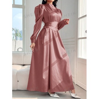 SHEIN Modely Robe à manches longues élégante et plissée pour femme à col montant de couleur unie - 36654681