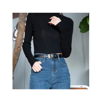 Une ceinture pour femmes à la fois élégante et polyvalente pour décorer les jeans, les pantalons décontractés, les costumes et les robes pour un usage quotidien. - 23252076