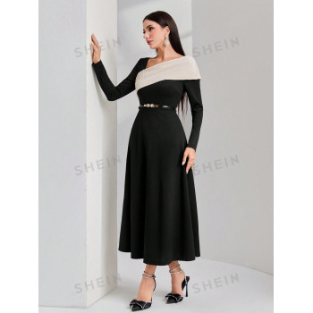 SHEIN Modely Robe À Encolure Asymétrique Color Block Pour Femme Sans Ceinture - 25548473