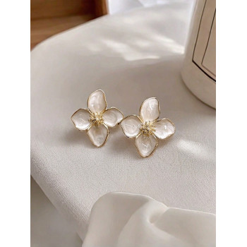 Boucles d'oreilles à tige en alliage de zinc de mode avec fleur pour femmes pour une décoration quotidienne - 37892673