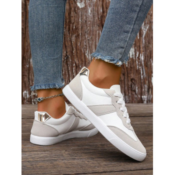 Nouvelles chaussures de sport blanches décontractées pour femmes de printemps/automne, chaussures de sport confortables de grande taille classique, style  avec lacets plats - 37717086