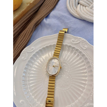 1 pièce de nouvelle montre-bracelet de mode pour femme en or, rétro luxe élégant simple et polyvalente montre femmes - 24849740