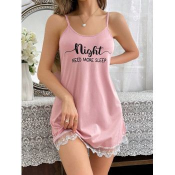 Robe de nuit sans manches avec imprimé lettre, garnie de dentelle patchwork - 28216930